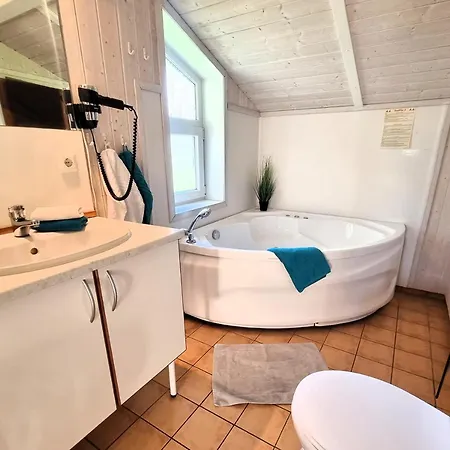 Prázdninový dům Strandpark 4 *